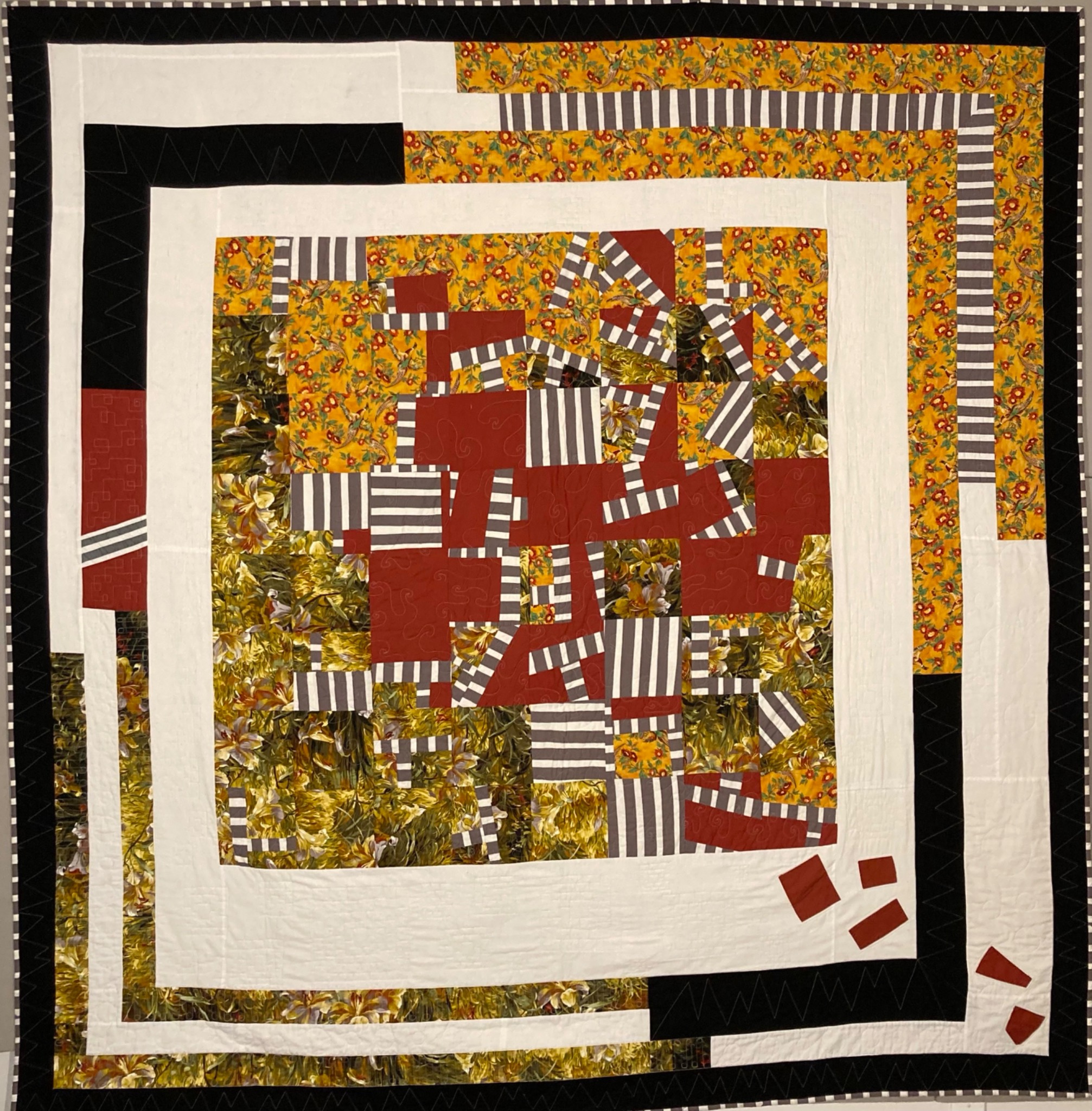 Bullseye, an art quilt by Jo Allbutt